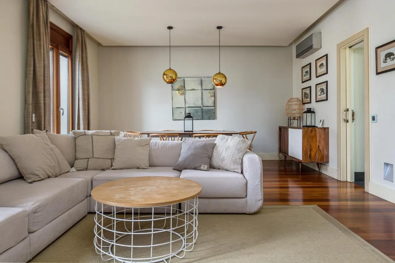 3Br - 2Bh Luxury Apartment 5 Min From Paseo De Gracia Barcelona