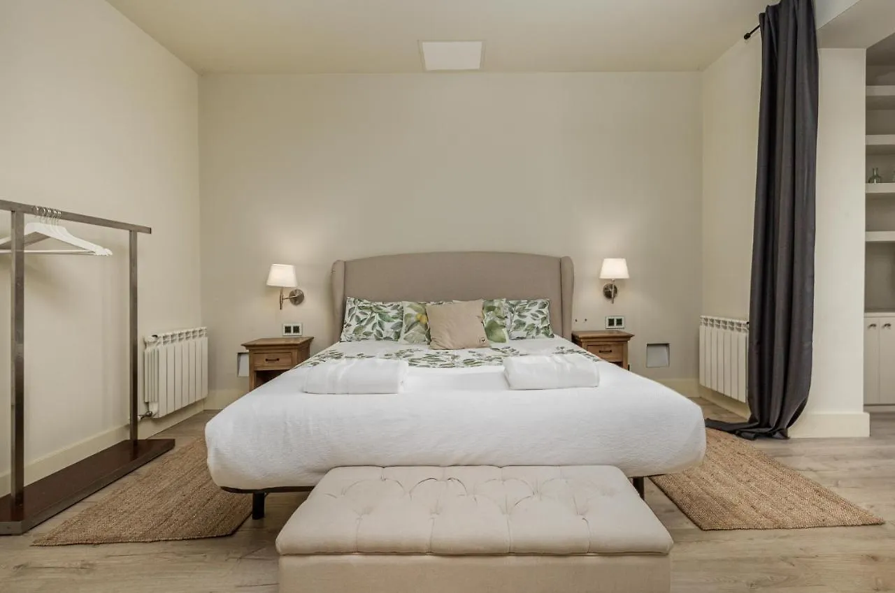3Br - 2Bh Luxury Apartment 5 Min From Paseo De Gracia Barcelona 0*,  Spain