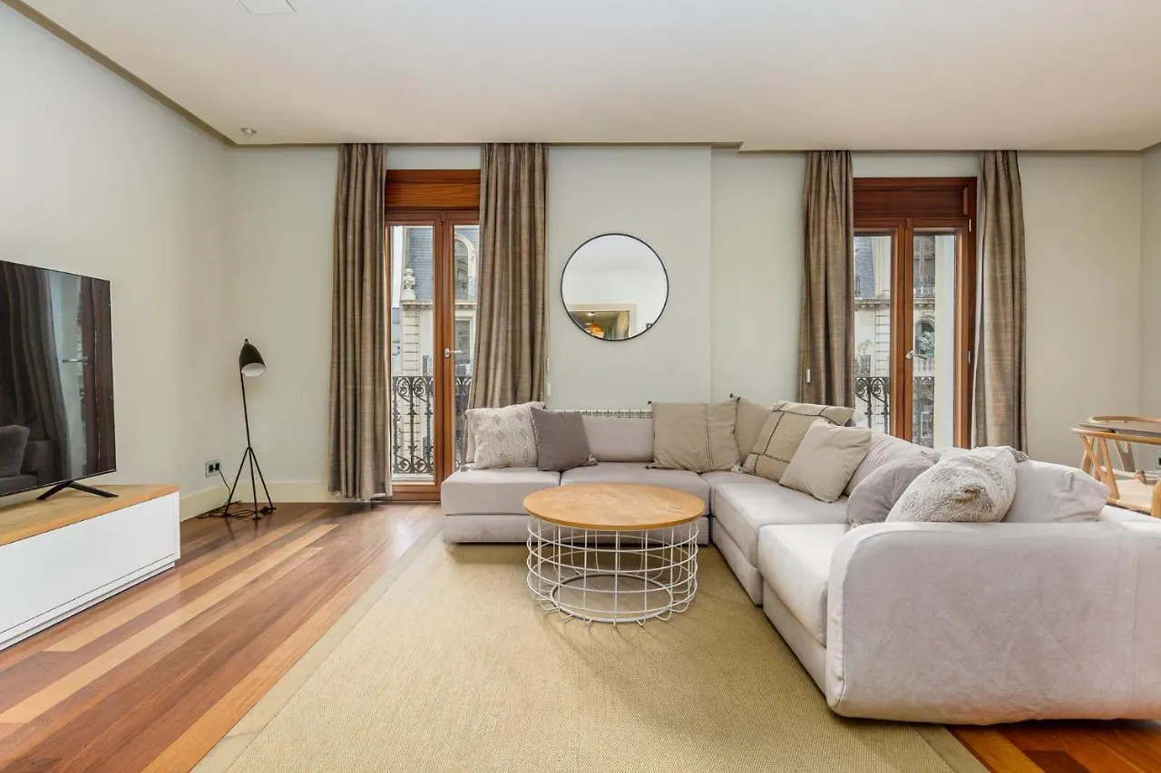 3Br - 2Bh Luxury Apartment 5 Min From Paseo De Gracia Barcelona