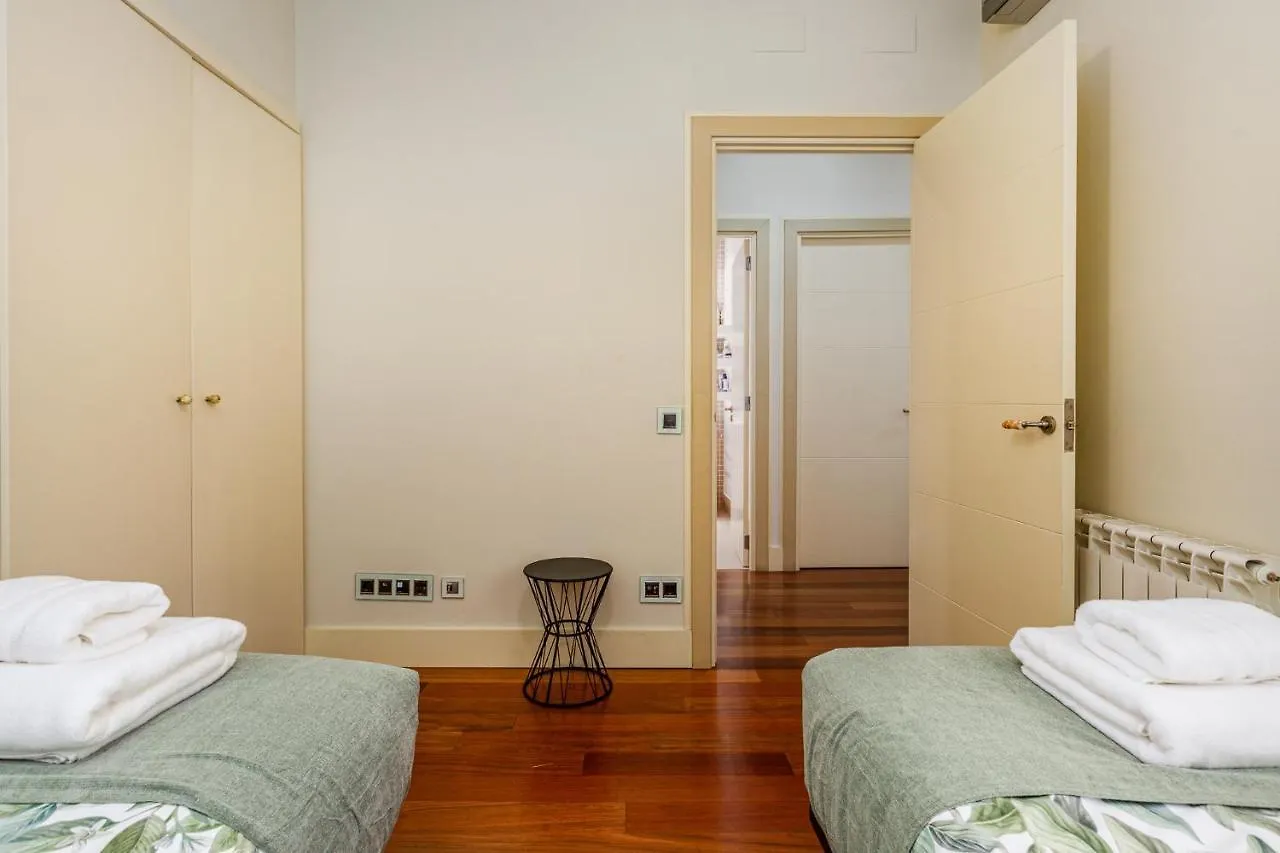 3Br - 2Bh Luxury Apartment 5 Min From Paseo De Gracia Barcelona